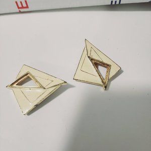 Vintage clip on cream and gold big earrings * flaw: need cleaning